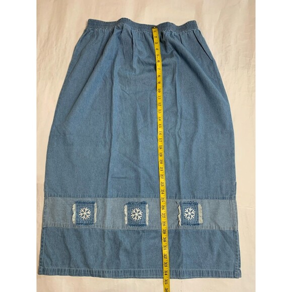 Quacker Factory Skirt Duo Womans 1X Blue Denim Blouse and Skirt with Snowman - Picture 13 of 13